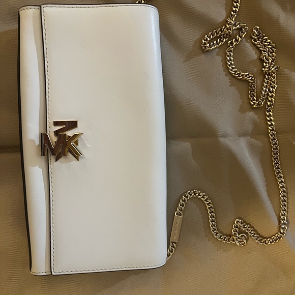 Michael Kors new clutch - Picture 7 of 7